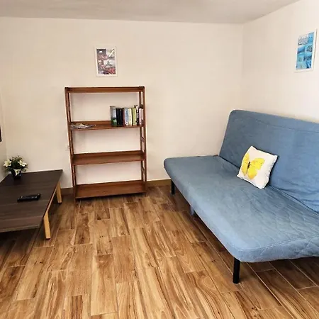 Apartamento Casa Roja 1 - Quiet Resort, Central, Parking *