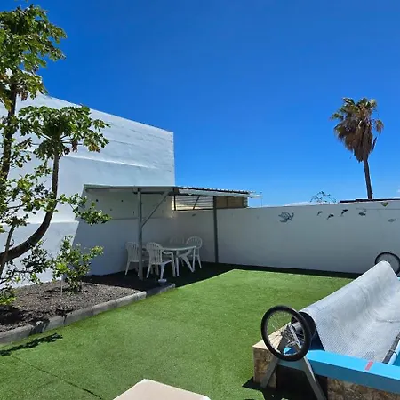 Apartamento Casa Roja 1 - Quiet Resort, Central, Parking