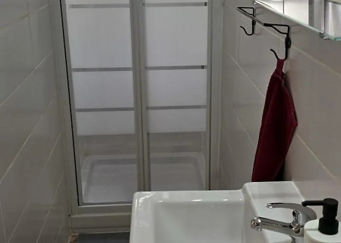 Quiet Area - Terrace - Pool - Parking - Aduls Only *