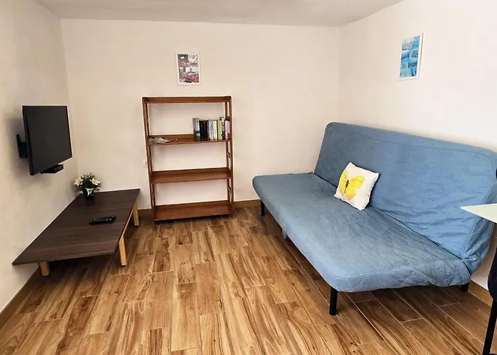 Lejlighed Quiet Area - Terrace - Pool - Parking - Aduls Only *