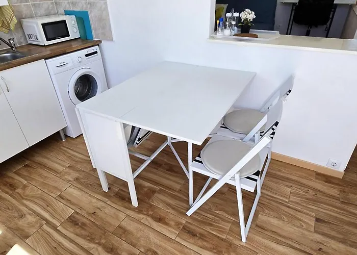 Quiet Area - Terrace - Pool - Parking - Aduls Only Apartment Tias